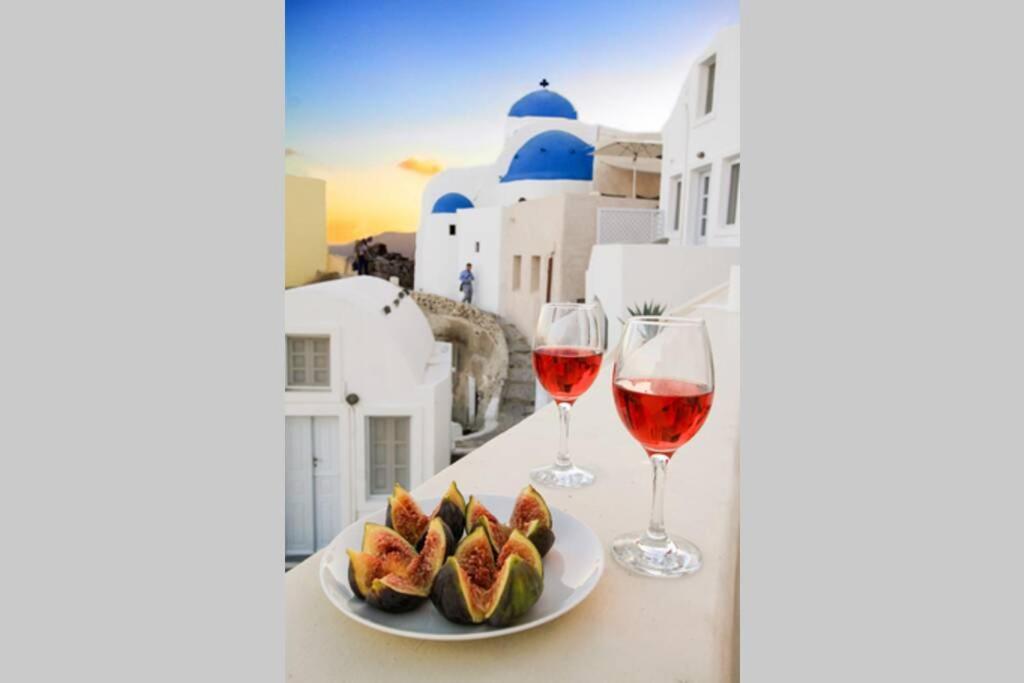 Villa Dionyssos Cave House à Oia  Extérieur photo