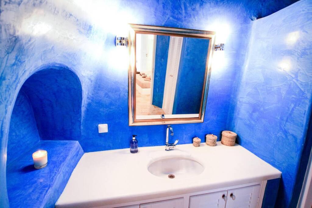 Villa Dionyssos Cave House à Oia  Extérieur photo